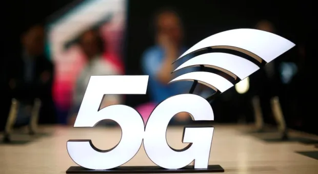 Мировые новости - Люди валят и сжигают вышки 5G, сигналы которых «якобы» вызывают коронавирус
