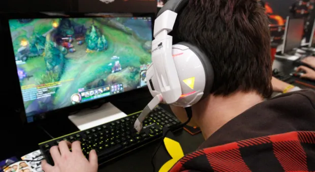 Новости России - 86-летний геймер из Китая прошел более 300 видеоигр