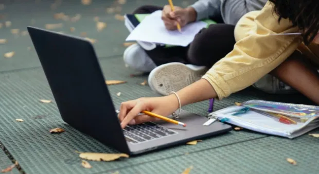 Мировые новости - Российский бренд представил легкий и недорогой ноутбук с Full HD-экраном