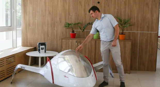 Мировые новости - «Окно — не помойка»: в Крыму таксист высадил пассажиров посреди дороги