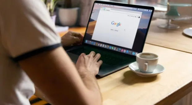 Новости России - Google запретила устанавливать YouTube, Gmail и магазин приложений на смартфоны начального уровня