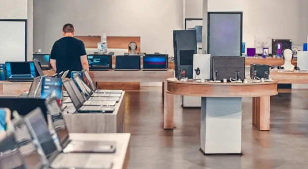 Новости России - Как узнать, что смартфон «сливает» личные данные