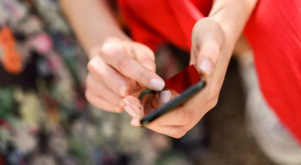 Мировые новости - В России начались продажи смартфона Realme 12  