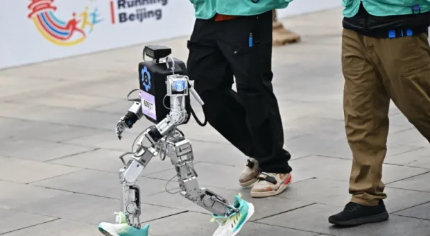 Мировые новости - Восставший робот обратил в бегство сотрудников завода в Китае