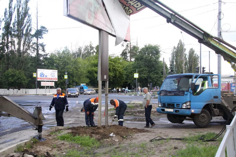 ForPost - Новости : Севастополь обещают очистить от незаконной рекламы 