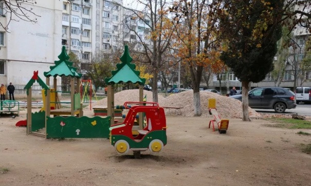 ForPost - Новости : За пятилетку в Севастополе благоустроят сотни дворов и общественных пространств 