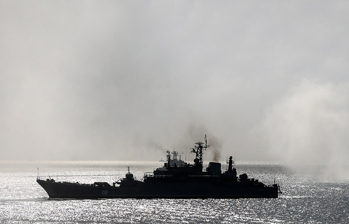 ForPost - Новости : Десантный корабль ЧФ столкнулся с сухогрузом, следуя в Севастополь