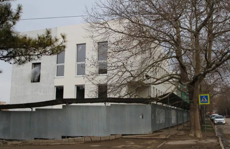 ForPost - Новости : Что происходит с квартирами дольщиков Кабанова в Севастополе