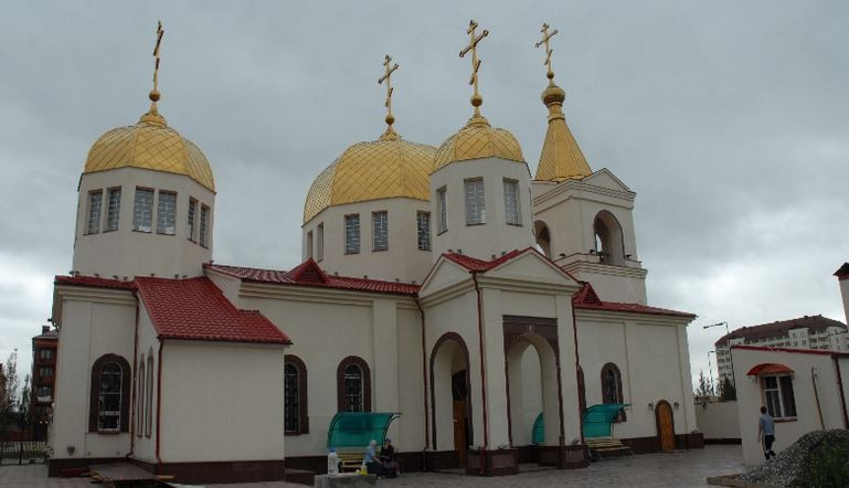 ForPost - Новости : Трое из четырех напавших на церковь в Грозном боевиков были из Чечни