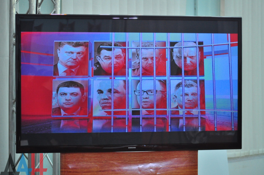 ForPost - Новости : Украинский народный трибунал приговорил Порошенко и его сообщников к пожизненному лишению свободы