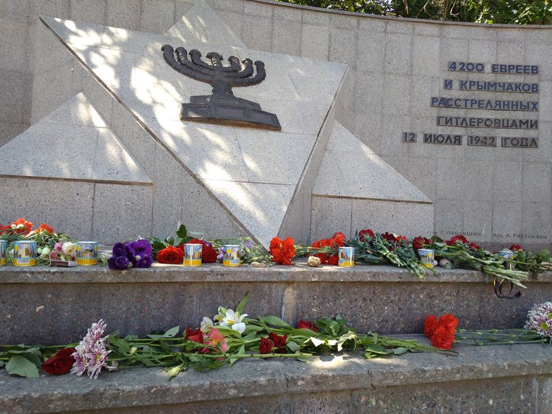 ForPost - Новости : В Севастополе почтили память жертв Холокоста