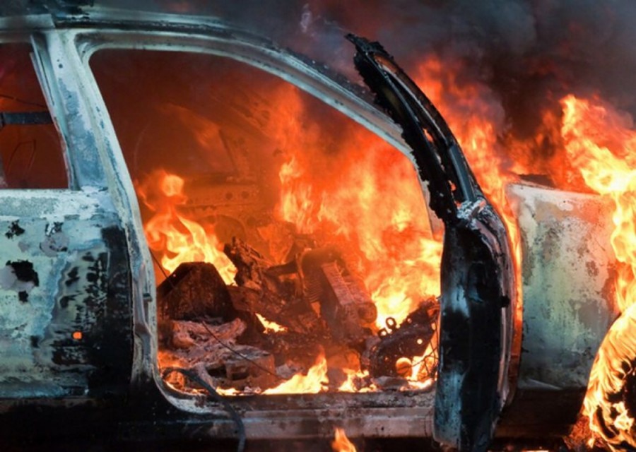 ForPost - Новости : Неизвестные сожгли три автомобиля вблизи военно-патриотического лагеря под Севастополем