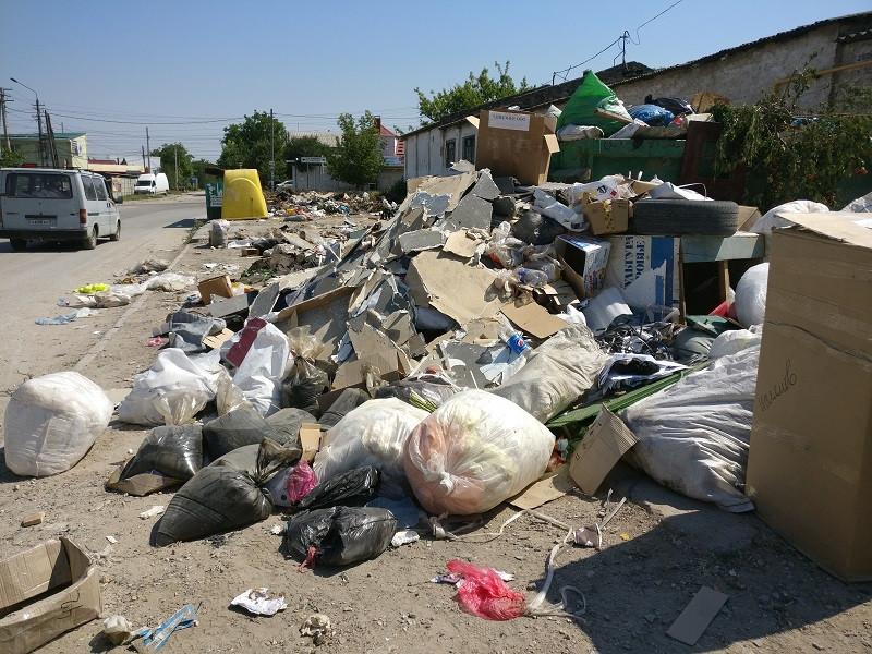 ForPost - Новости : Симферополь захлёбывается в мусоре