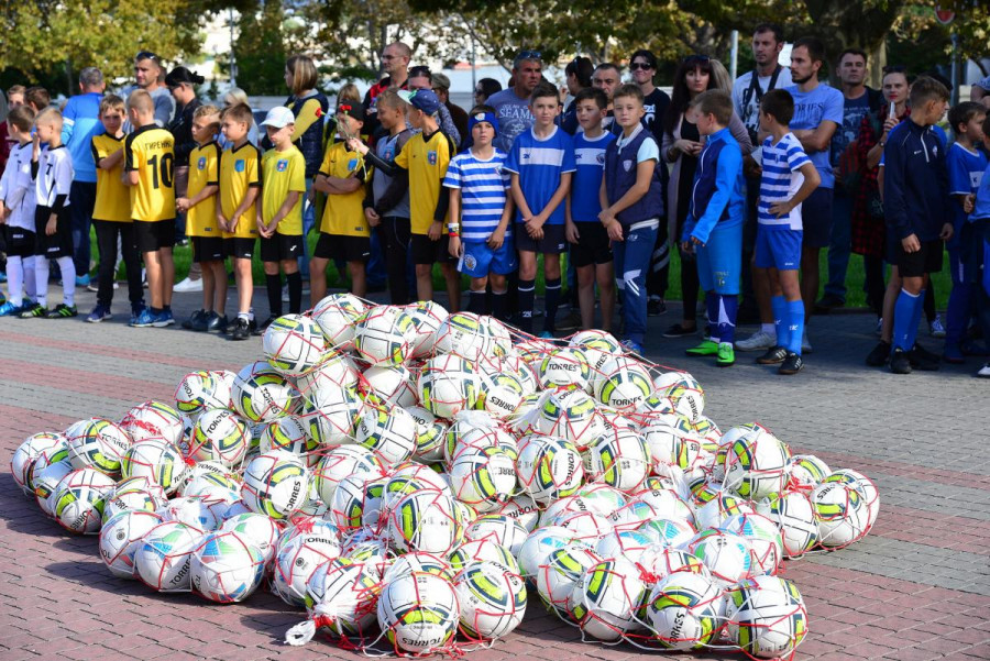 Спортивный севастополь. Детско-юношеская футбольная лига Севастополя. ДЮФЛ. ДЮФЛ Севастополь логотип. Кружок футбольные для детей в Севастополе.