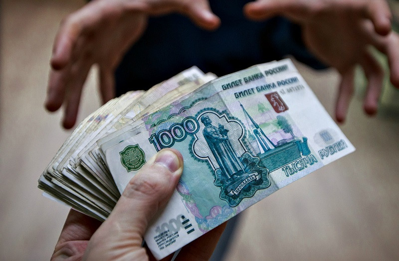 Так вот откуда берутся деньги на взятки чиновникам Крыма Так вот откуда берутся деньги на взятки чиновникам Крыма