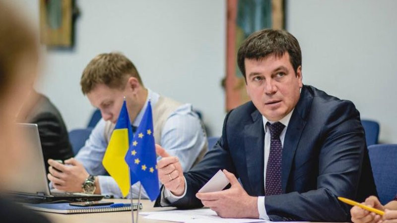 Призыв украинского министра не говорить по-русски в Белоруссии сочли дикостью Призыв украинского министра не говорить по-русски в Белоруссии сочли дикостью