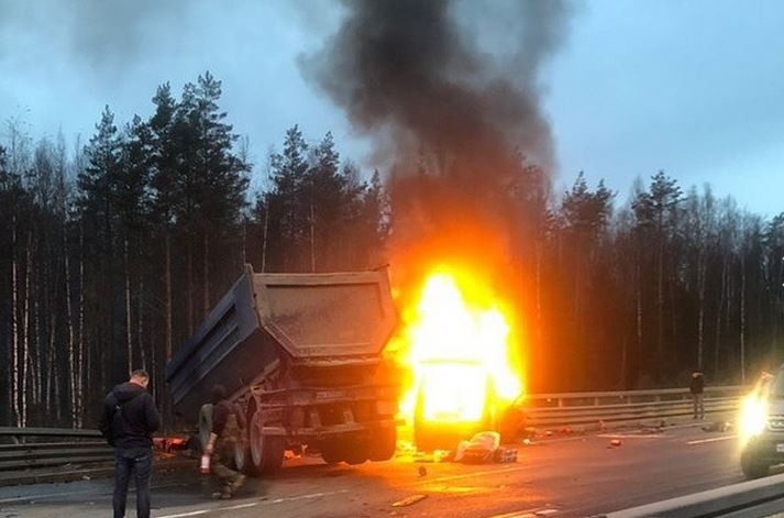 Названы имена погибших в жутком ДТП с микроавтобусом в Петербурге Названы имена погибших в жутком ДТП с микроавтобусом в Петербурге