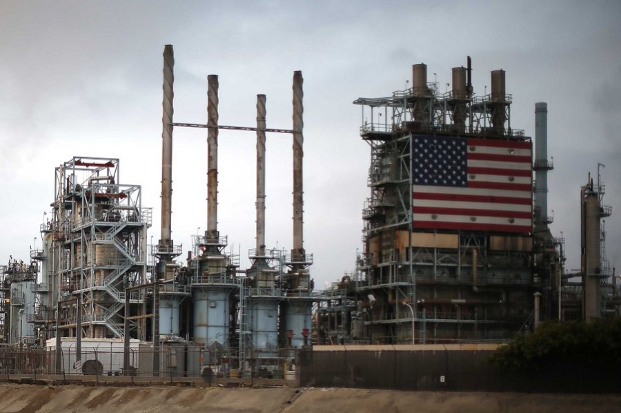 Bloomberg: США впервые обошли Россию по добыче нефти Bloomberg: США впервые обошли Россию по добыче нефти