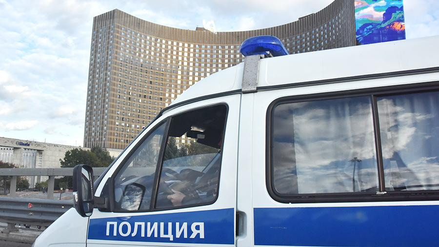 Неизвестный сообщил о минировании гостиницы «Космос» в Москве Неизвестный сообщил о минировании гостиницы «Космос» в Москве