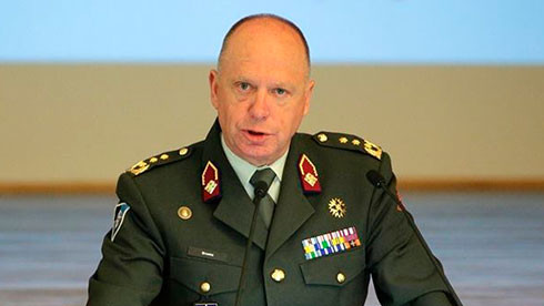 Генерал НАТО пожаловался на трудности в случае войны с Россией Генерал НАТО пожаловался на трудности в случае войны с Россией