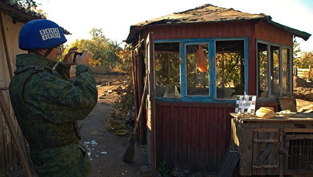 ЛНР обвинила украинских силовиков в шести обстрелах за сутки ЛНР обвинила украинских силовиков в шести обстрелах за сутки