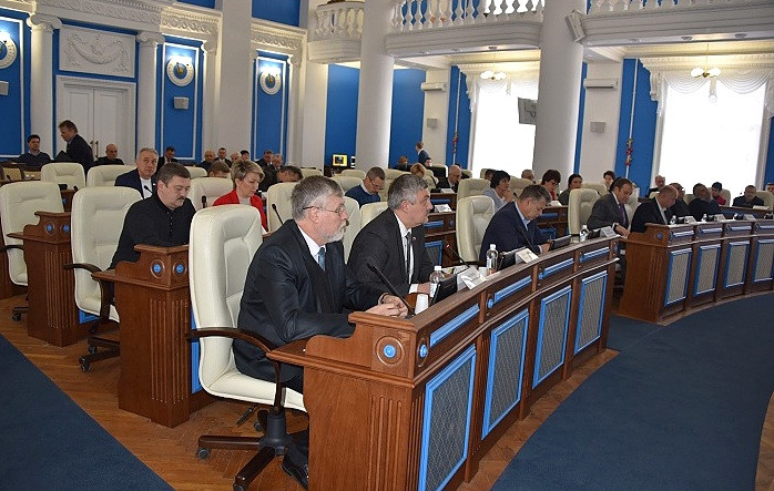Депутаты Севастополя вновь не дали раздать народное добро Депутаты Севастополя вновь не дали раздать народное добро
