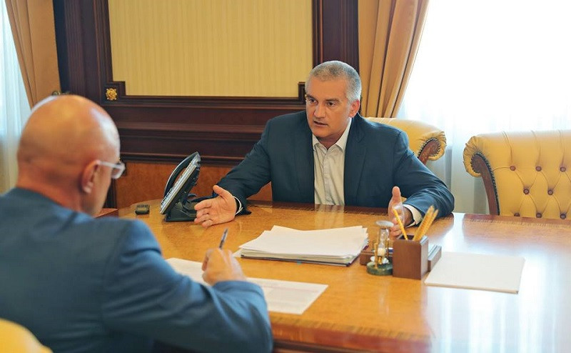 Глава Крыма теряет политическое влияние, — эксперты Глава Крыма теряет политическое влияние, — эксперты