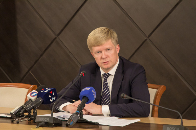 Срывом работы парламента Севастополя руководил замгубернатора Пономарёв Срывом работы парламента Севастополя руководил замгубернатора Пономарёв