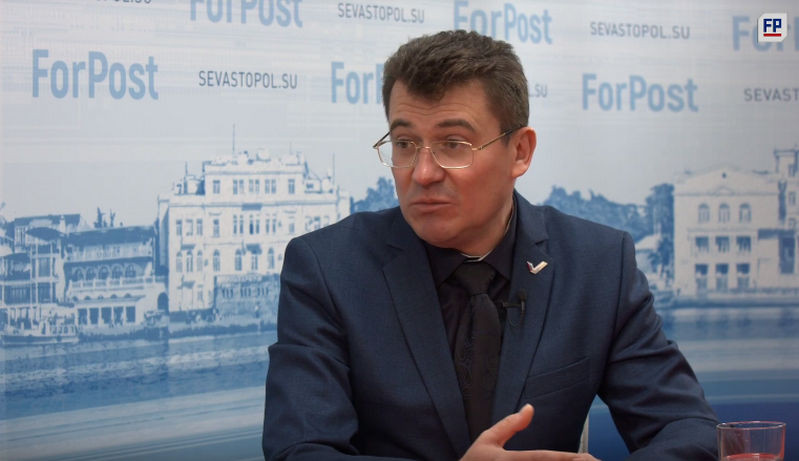 ForPost - Новости : Севастопольский общественник выиграл суд у экс-министра обороны Украины