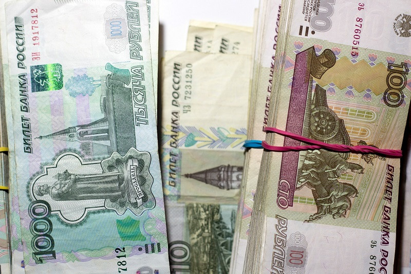 ForPost - Новости : Симферополец на рынке отхватил за раз полмиллиона рублей