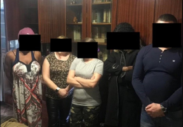 ForPost - Новости : Бордель в Феодосии поставлял клиентам экзотических дам