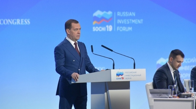 ForPost - Новости : Медведев объединил Крым с соседними регионами