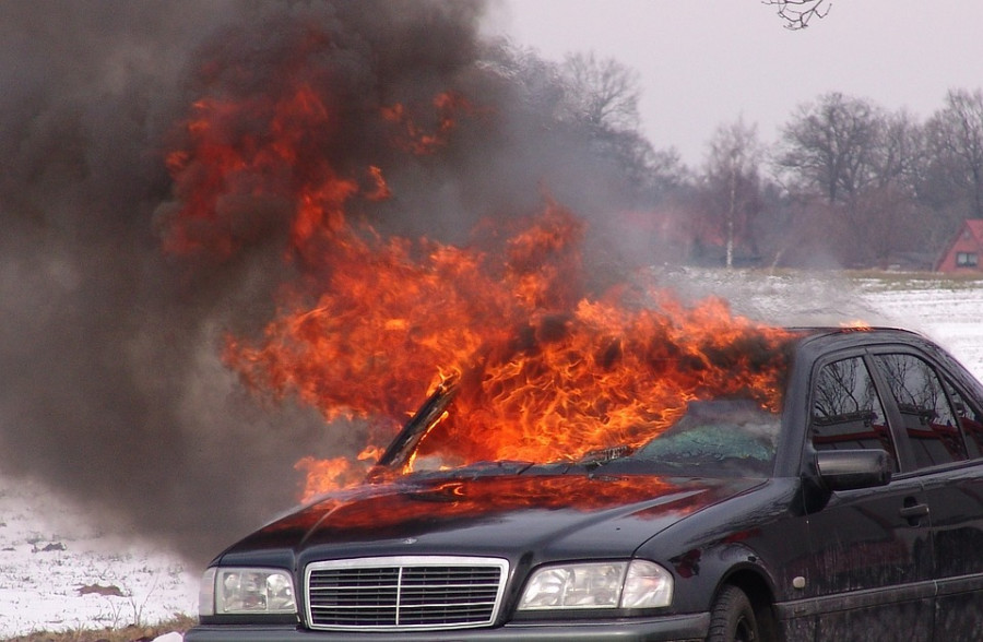ForPost - Новости : В Севастополе сгорел еще один автомобиль