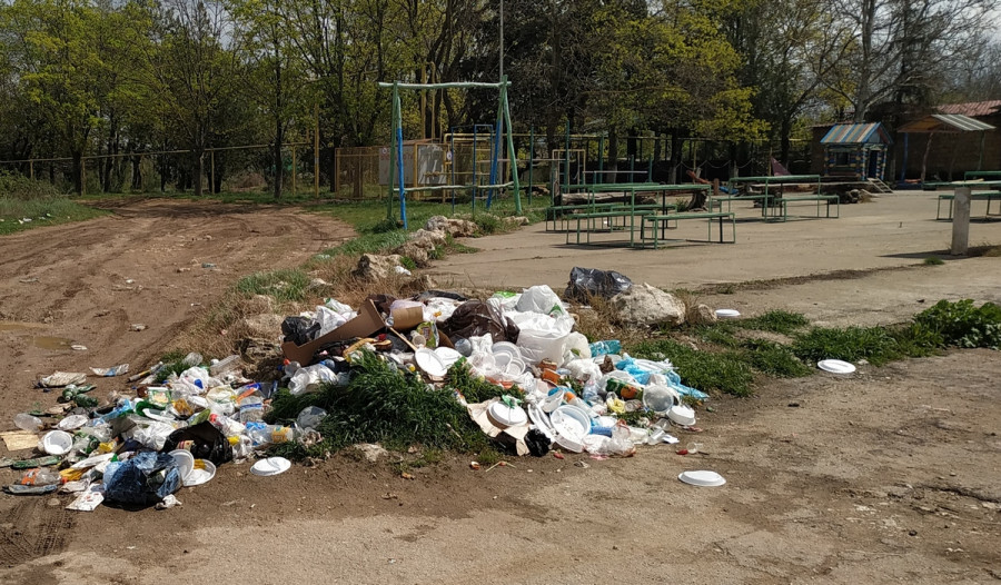 ForPost - Новости : В Севастополе все соблюдают чистоту, а свалки рождаются