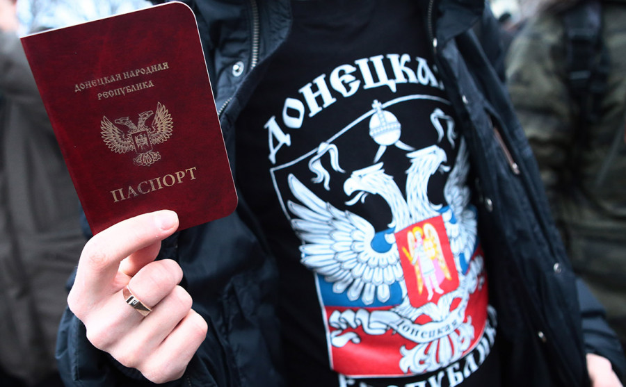ForPost - Новости : Путин упростил выдачу российских паспортов жителям ДНР и ЛНР