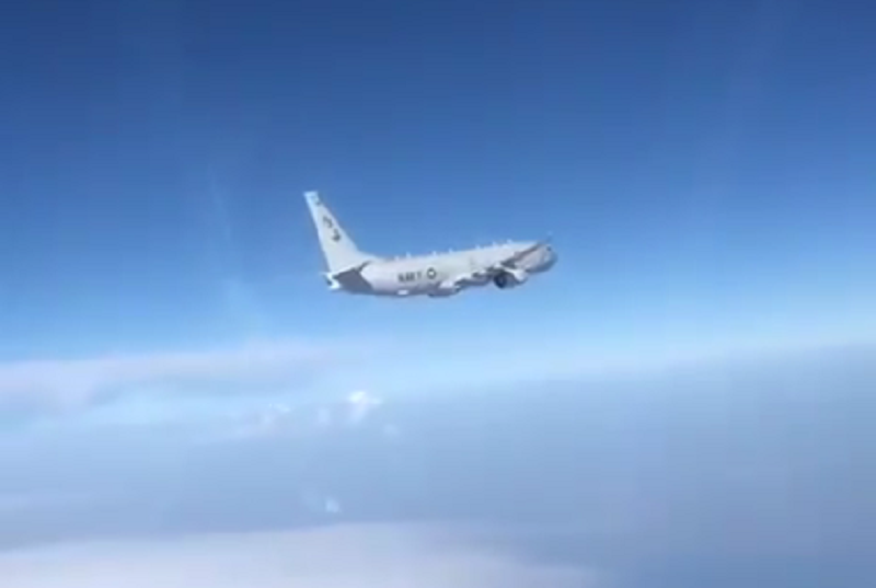 ForPost - Новости : Видео перехвата российским СУ-27 самолета ВМС США возле Крыма появилось в сети