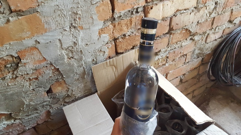 ForPost - Новости : В Евпатории нашли 5 тысяч литров левого элитного алкоголя