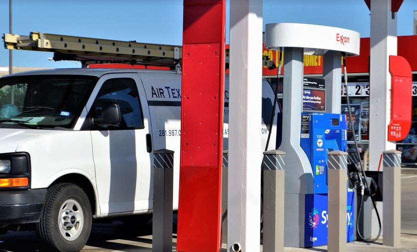 ForPost - Новости : Законопроект о сдерживании цен на топливо прошел первое чтение 
