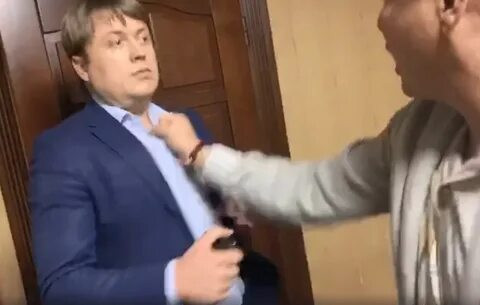 ForPost - Новости : Видео: Ляшко устроил драку с депутатом Рады в аэропорту 
