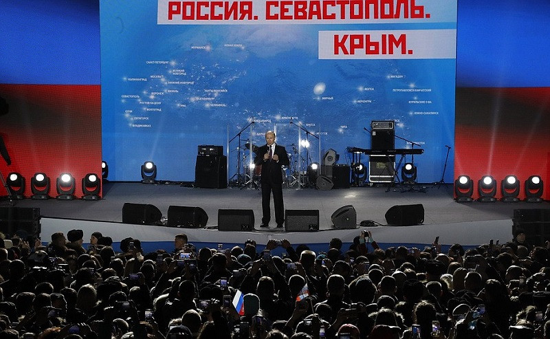 ForPost - Новости : Явка на голосовании по Конституции в Крыму будет высокой из-за Путина