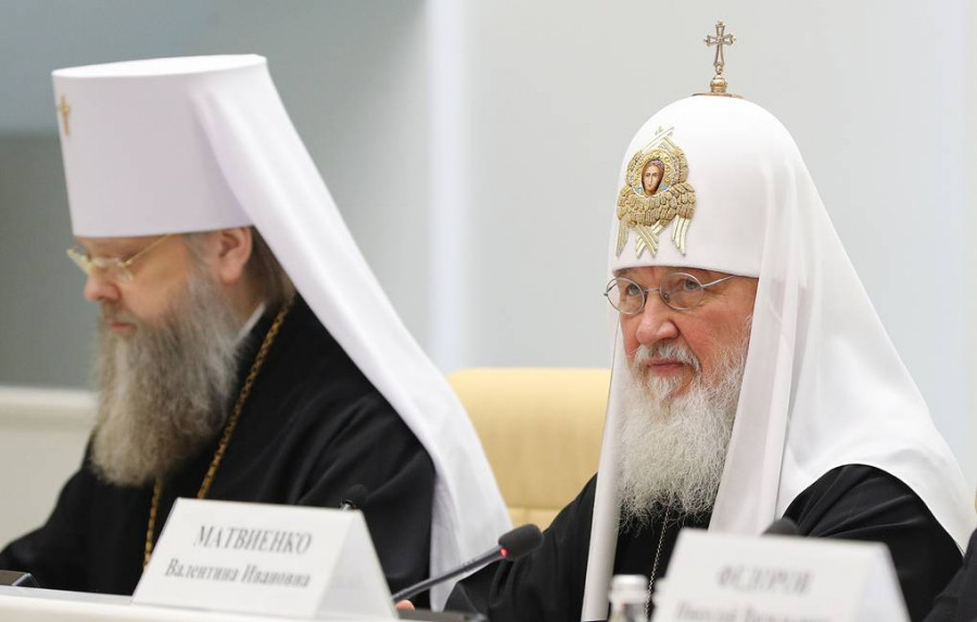ForPost - Новости : Патриарх предложил сократить число абортов путем вывода из системы ОМС
