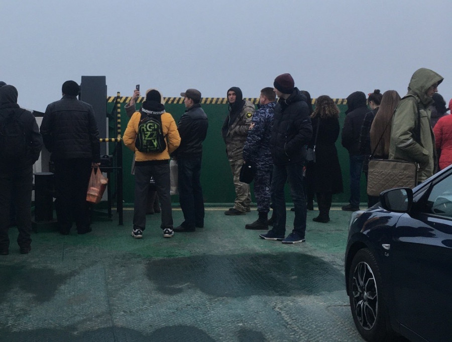 ForPost - Новости : Жители Севастополя застряли на пароме посреди бухты