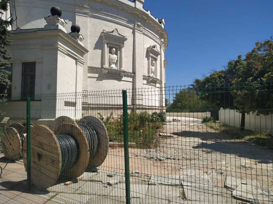 ForPost - Новости : Подрядчика Исторического бульвара в Севастополе отстранили от реконструкции