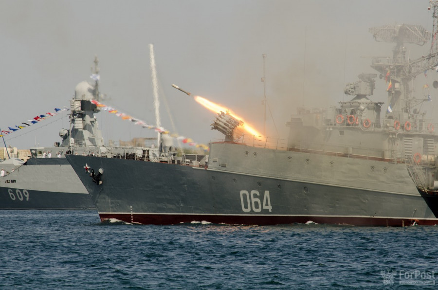 ForPost - Новости : Самые яркие моменты Дня Флота-2020 в Севастополе