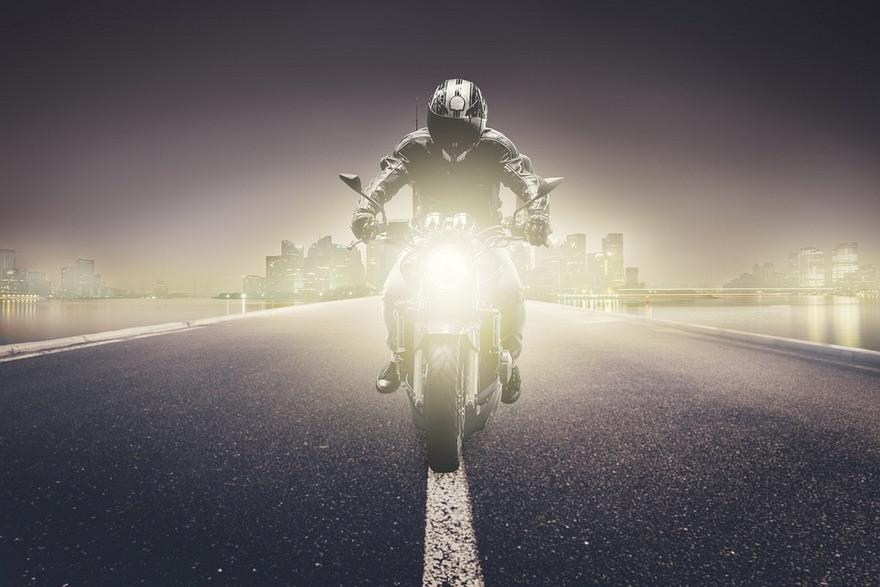 ForPost - Новости : Ночным мотоциклистам вводят комендантский час