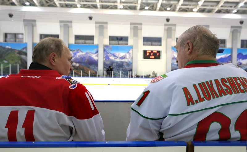 ForPost - Новости : Лукашенко захотел купить нефтяное месторождение в России