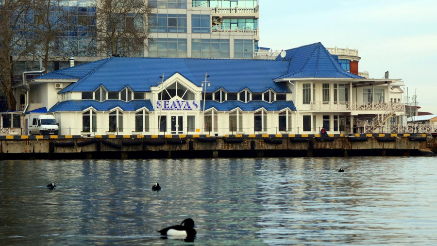 ForPost - Новости : Ресторан Seavas мог разрушить причал севастопольского порта
