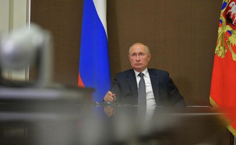 ForPost - Новости : Путин наделил экс-президентов пожизненной привилегией