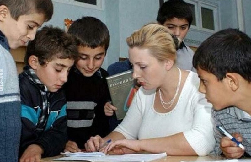 ForPost - Новости : Путин поручил присматривать за детьми мигрантов