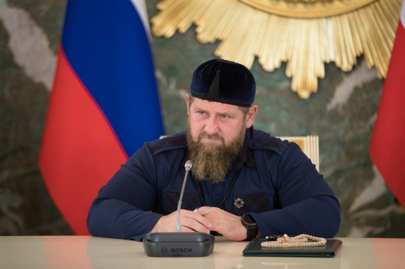 ForPost - Новости : «Будешь завещание делать»: Кадыров пригрозил расправой за «шайтана»